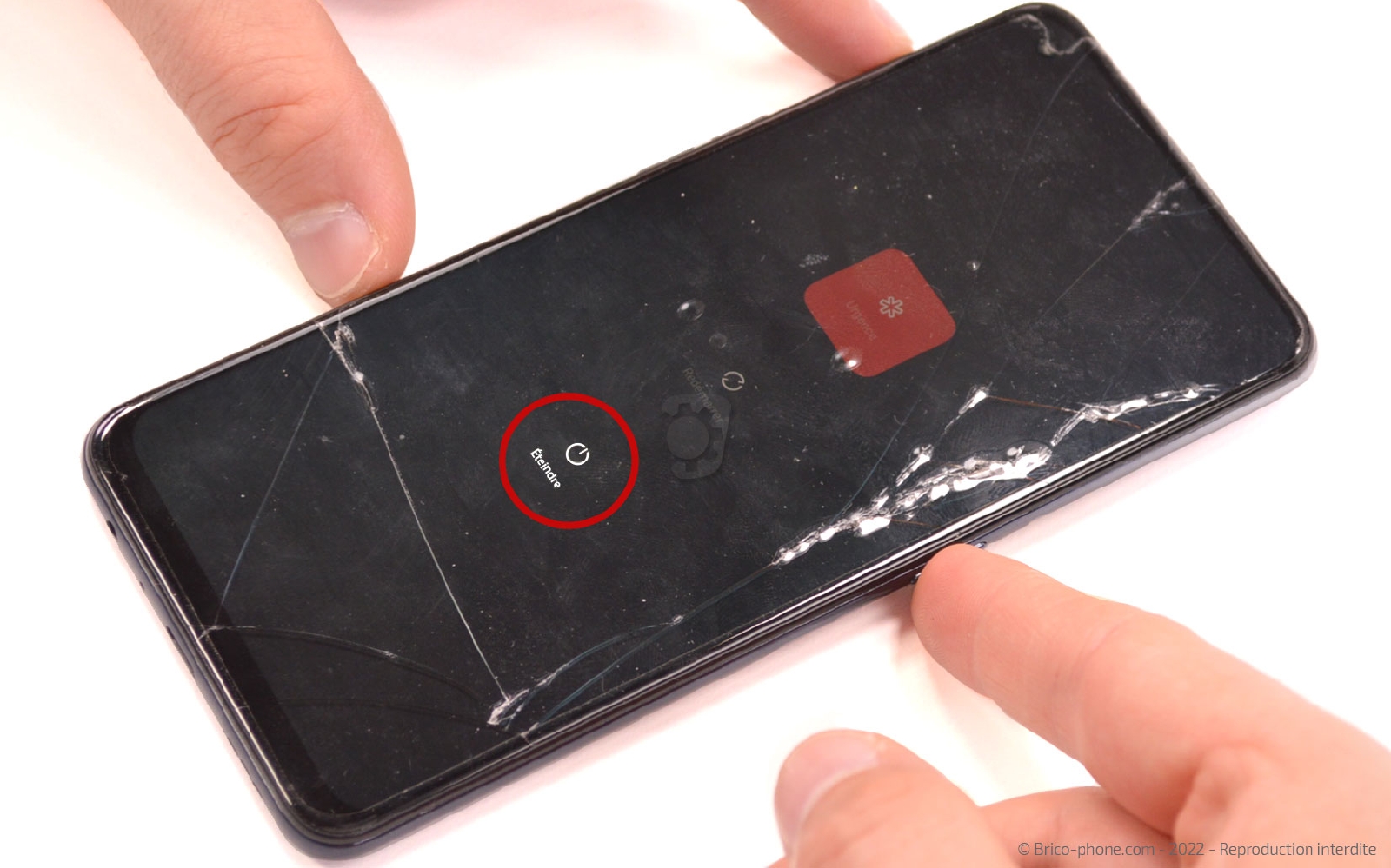 Comment remplacer le connecteur de charge sur A94 5G photo 3