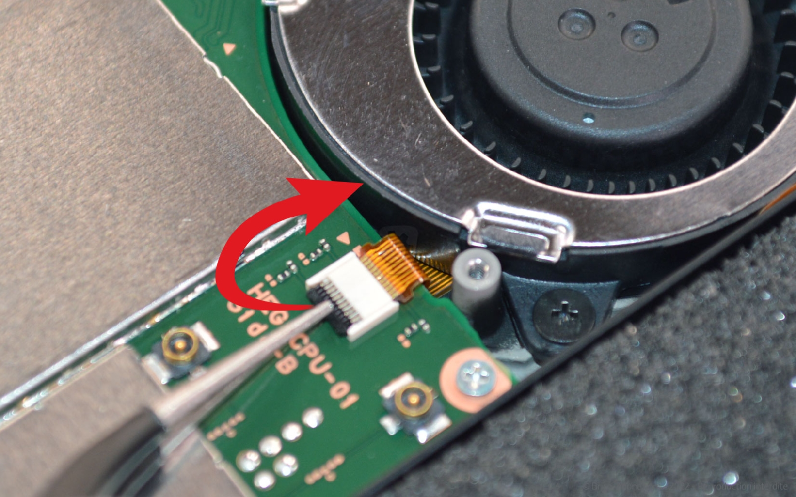 Comment changer le rail latéral sur Switch Oled photo 3