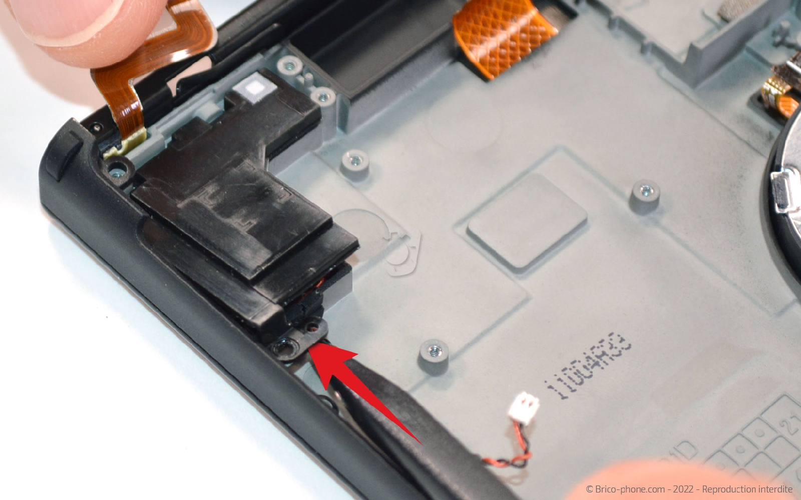 Comment remplacer les haut-parleurs sur Switch Oled photo 3