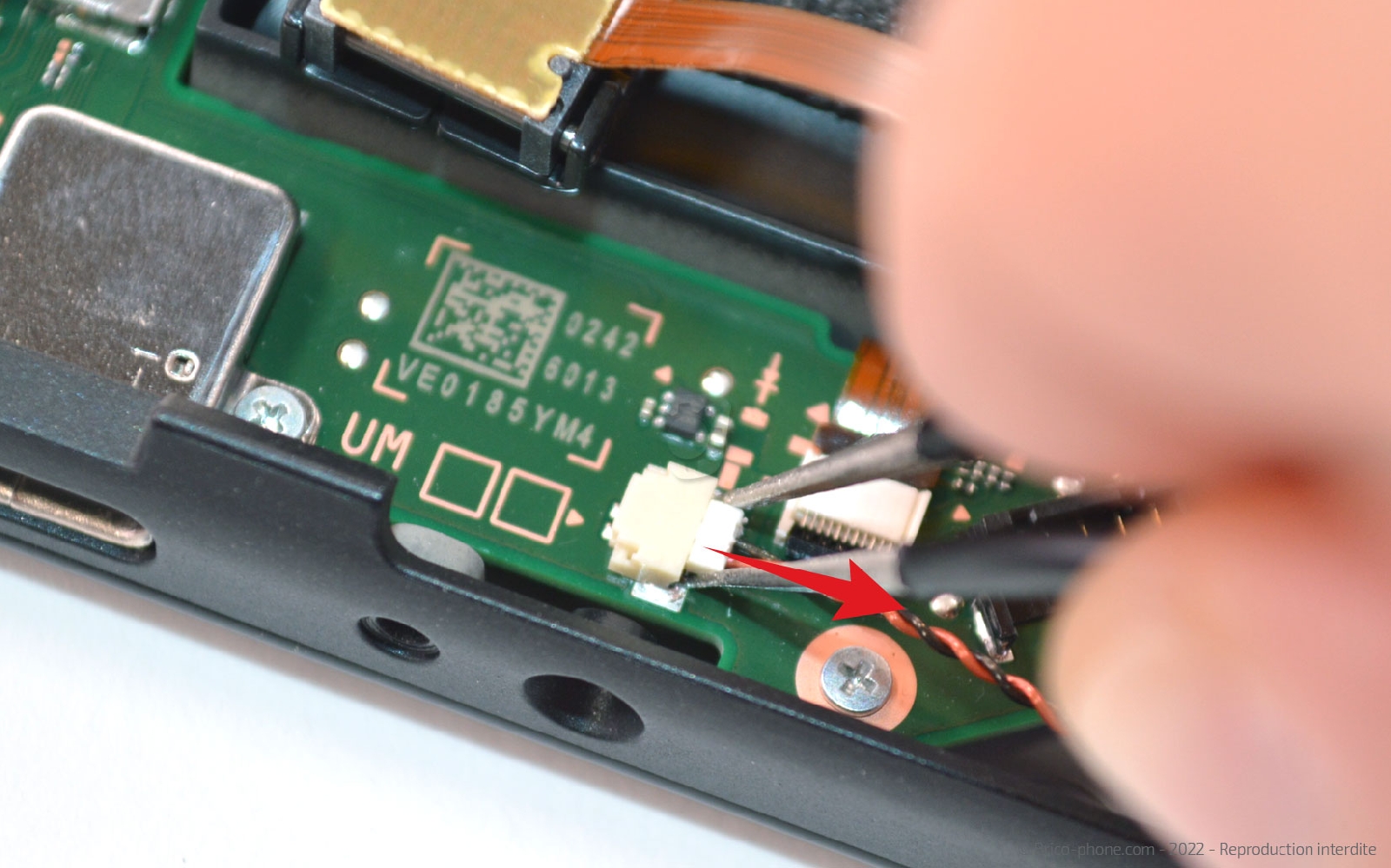 Comment remplacer les haut-parleurs sur Switch Oled photo 2