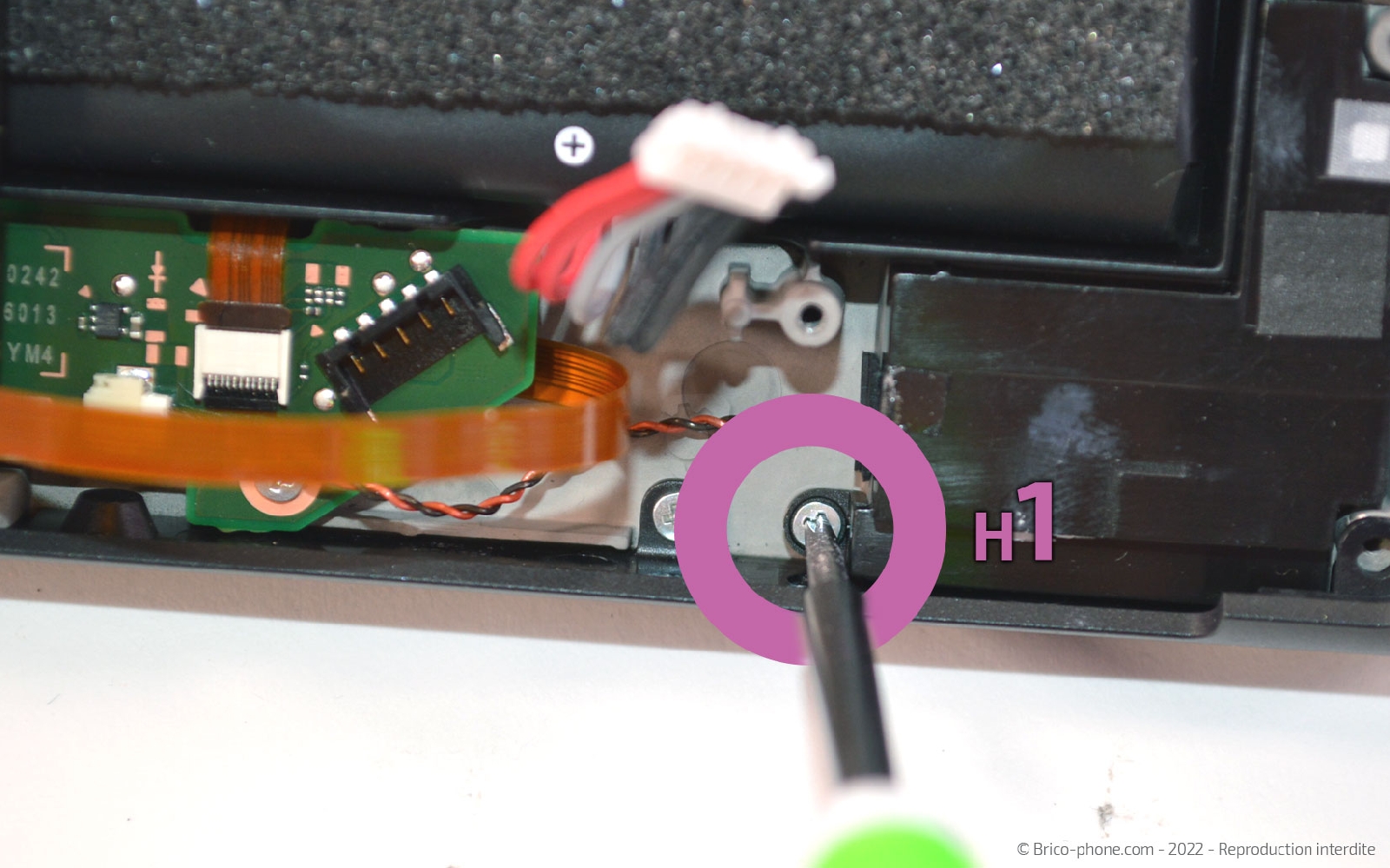 Comment remplacer les haut-parleurs sur Switch Oled photo 3