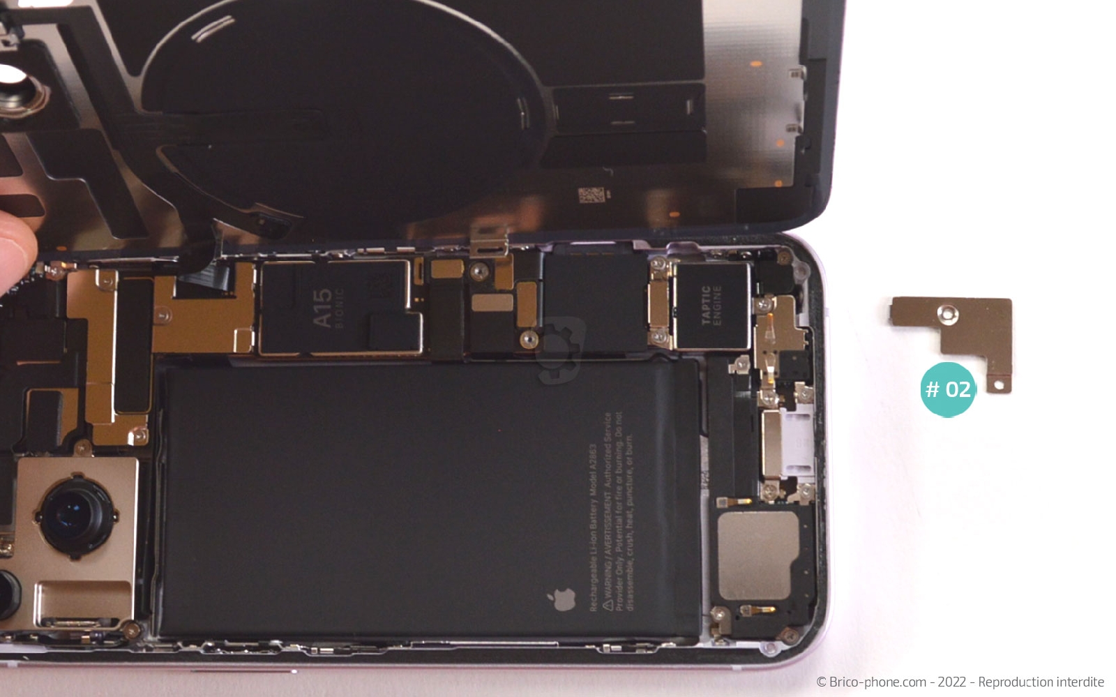 Comment changer le Taptic Engine (vibreur) sur iPhone 14 photo 3