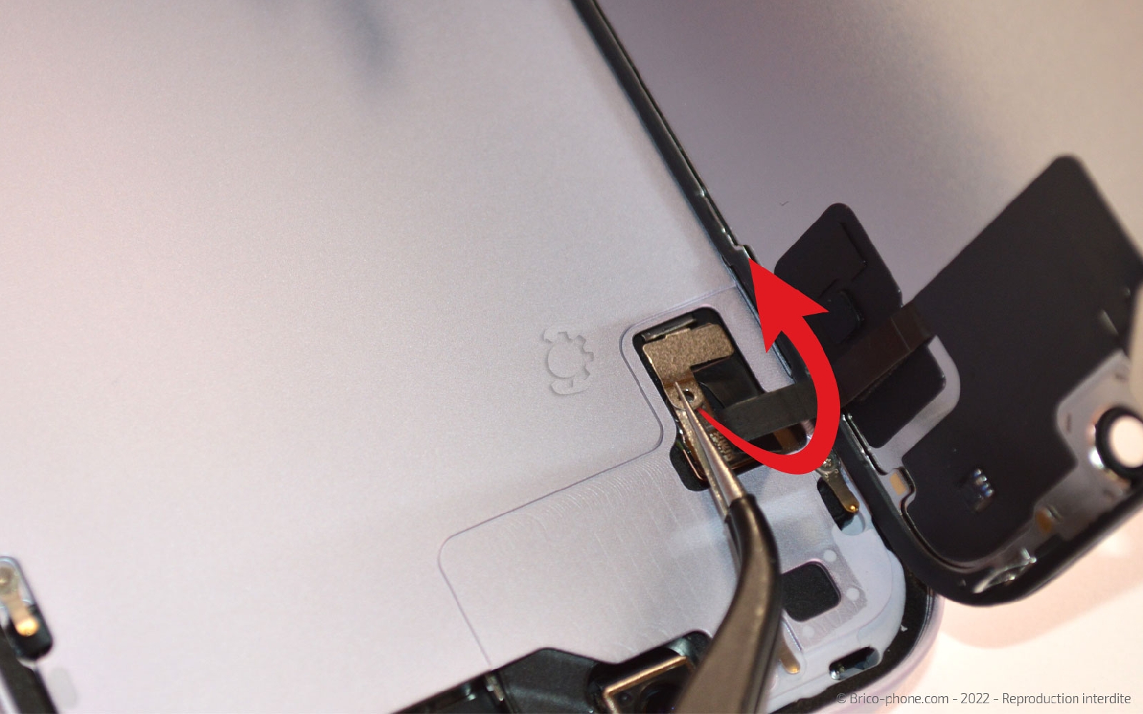 Guide de réparation sur iPhone 14 photo 2
