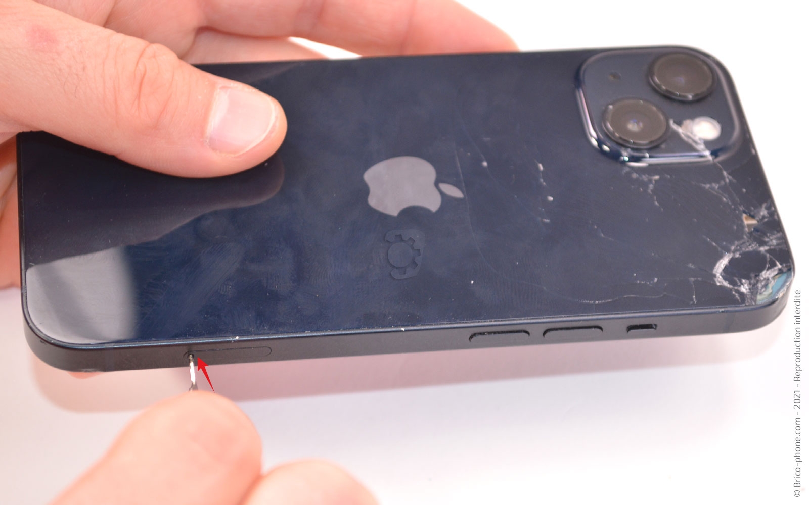 Comment remplacer le châssis complet sur iPhone 13 photo 2