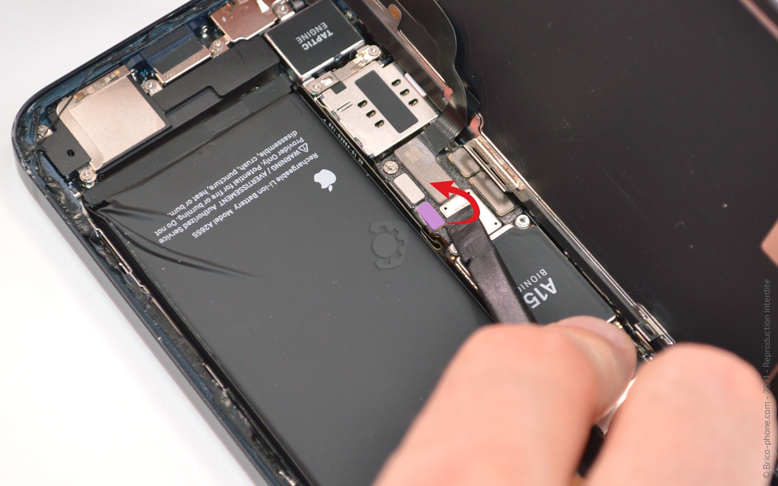 Comment remplacer le châssis complet sur iPhone 13 photo 4