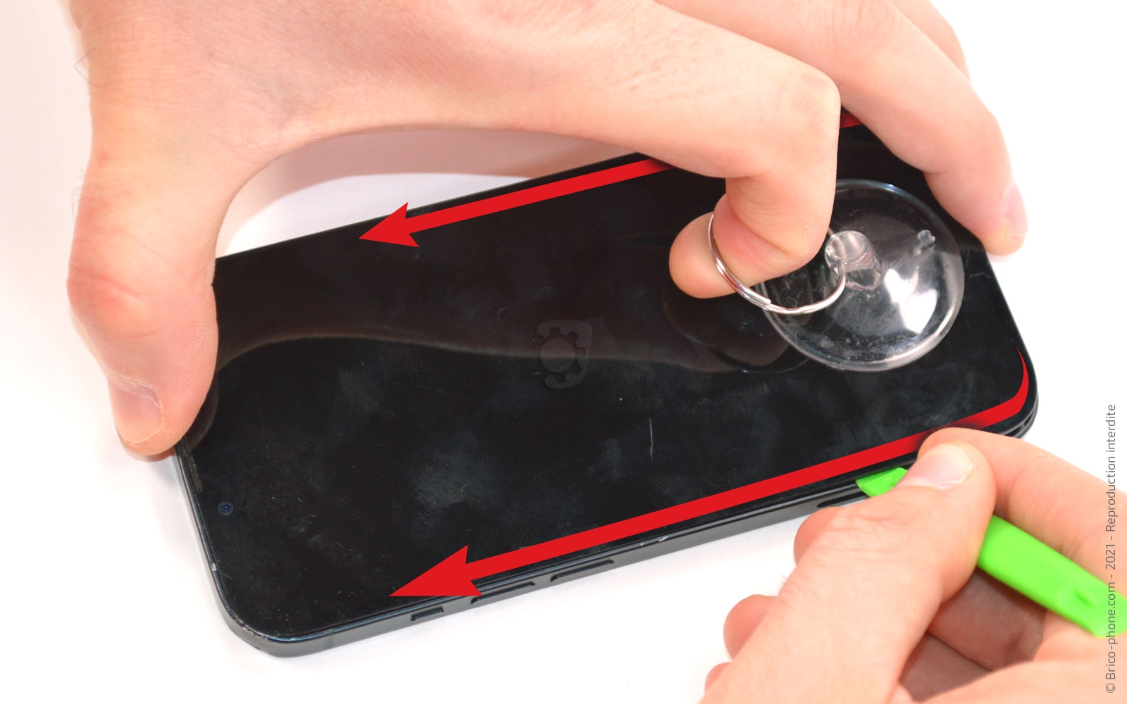 Comment remplacer le châssis complet sur iPhone 13 photo 1