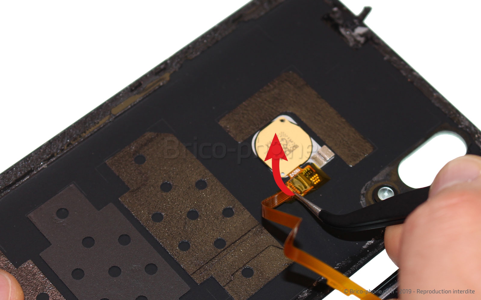 Comment changer ma vitre arrière de smartphone ?  photo 1