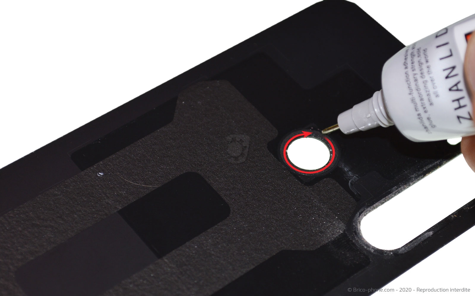 Comment changer ma vitre arrière de smartphone ?  photo 2