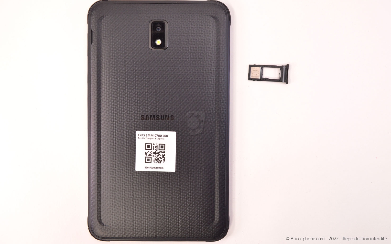 Comment remplacer l'écran sans les boutons sur Galaxy Tab Active 3 (SM-T575) photo 4