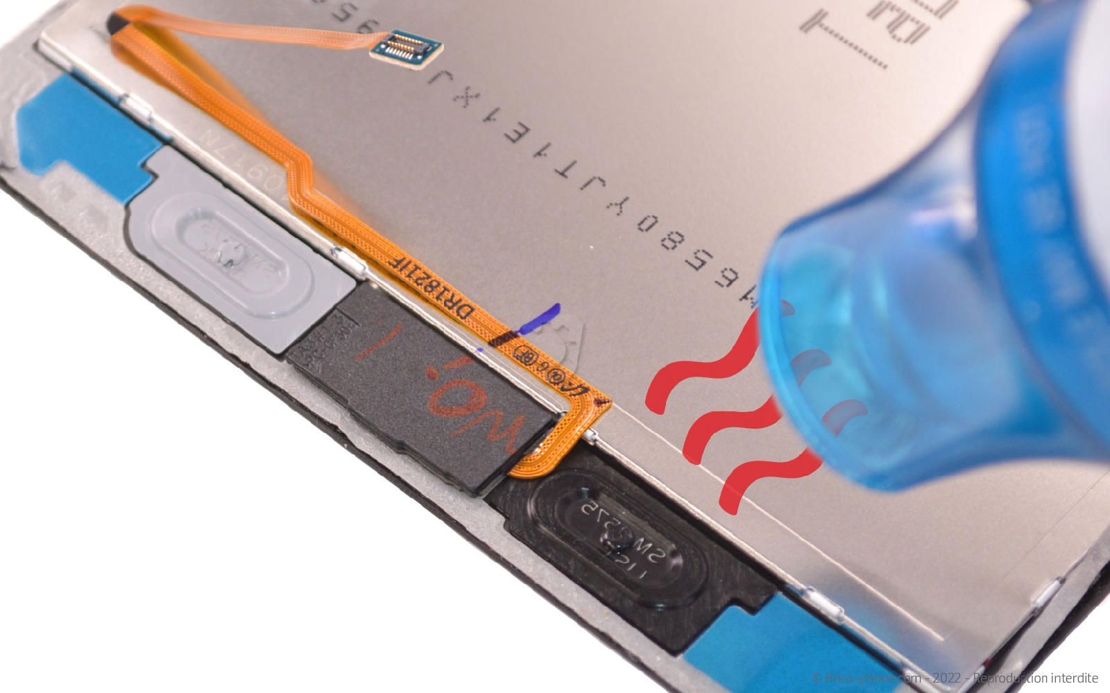 Comment remplacer l'écran sans les boutons sur Galaxy Tab Active 3 (SM-T575) photo 1