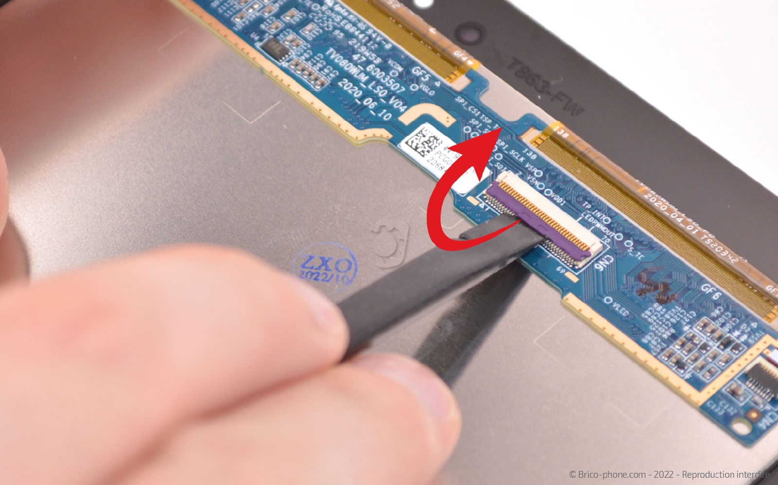 Comment remplacer l'écran sans les boutons sur Galaxy Tab Active 3 (SM-T575) photo 3