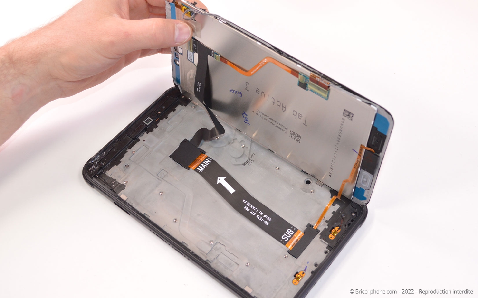 Comment remplacer l'écran sans les boutons sur Galaxy Tab Active 3 (SM-T575) photo 3