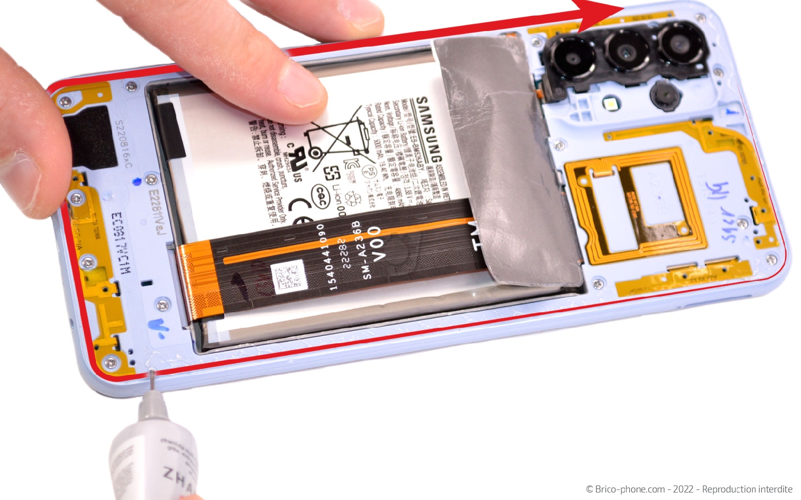 Comment changer la batterie sur Galaxy A23 (5G) photo 1