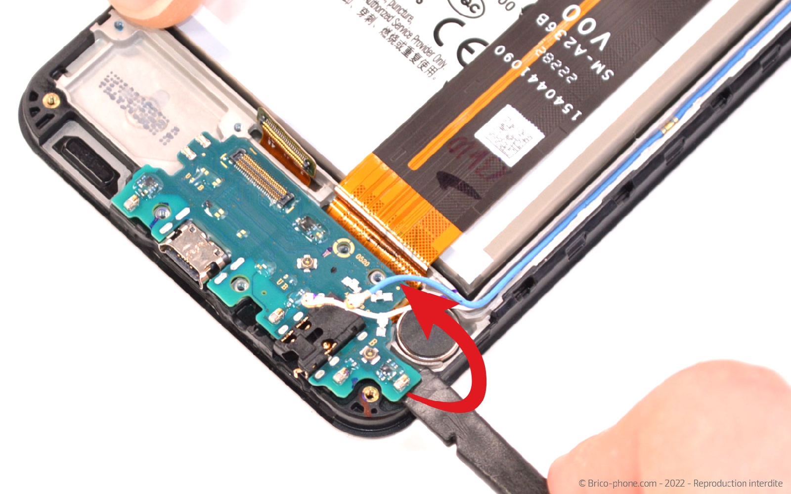 Comment changer le connecteur de charge sur Galaxy A23 (5G) photo 2