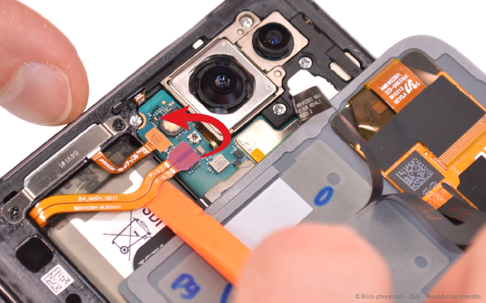 Comment changer les batteries sur Galaxy Z Flip4 photo 4