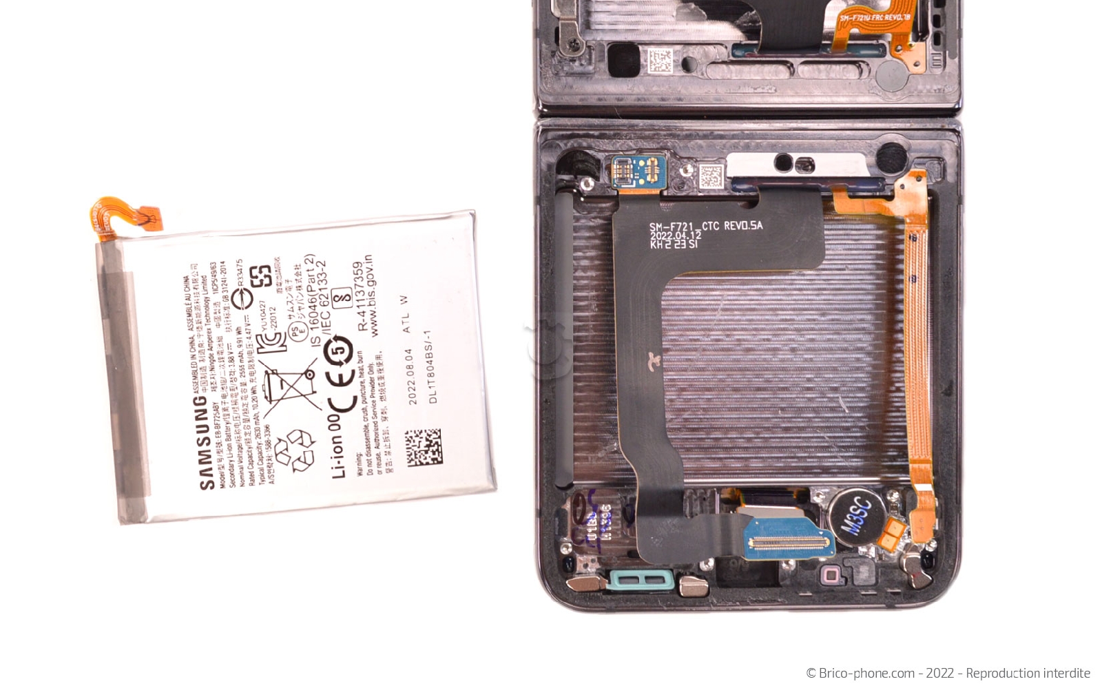 Comment changer les batteries sur Galaxy Z Flip4 photo 3