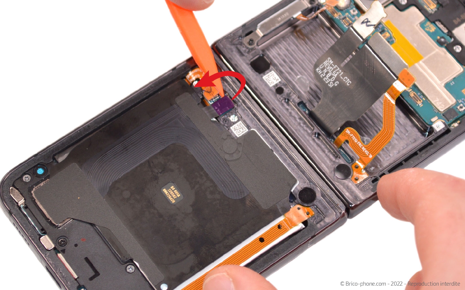 Comment changer les batteries sur Galaxy Z Flip4 photo 1