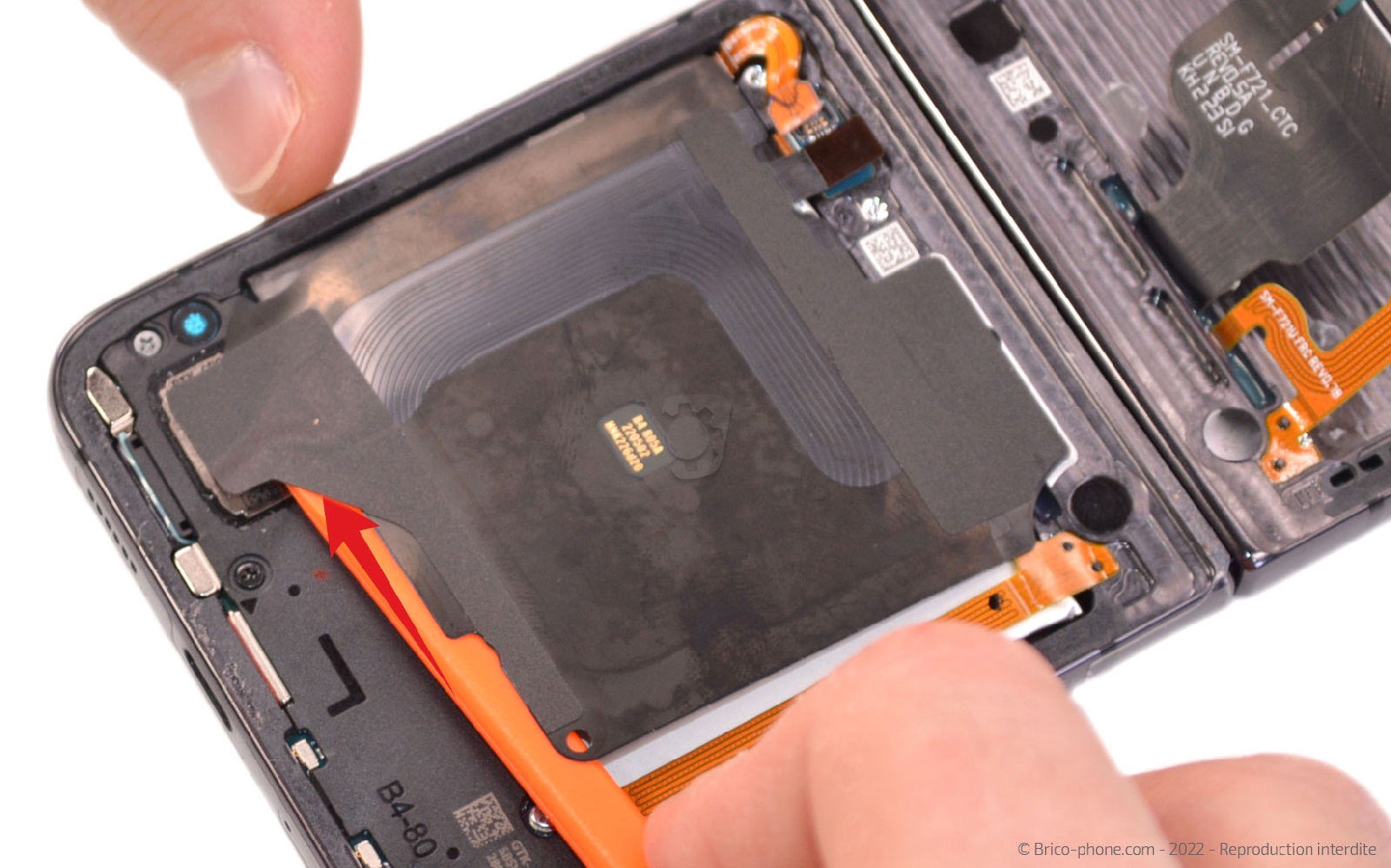 Comment changer les batteries sur Galaxy Z Flip4 photo 2