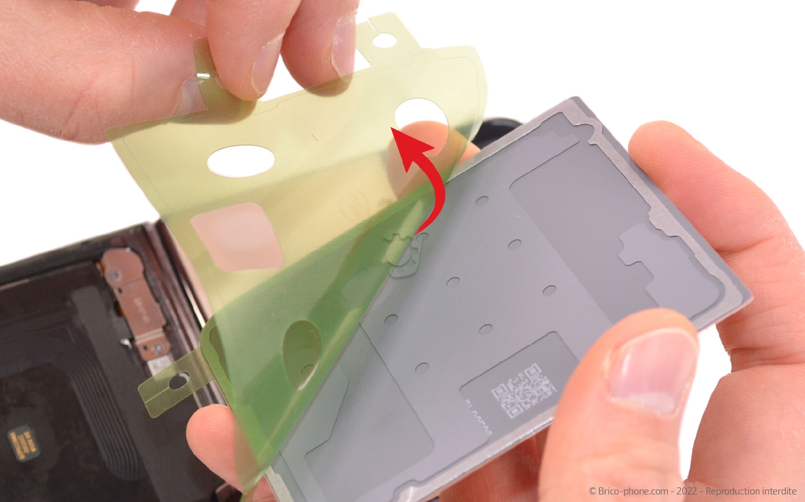 Comment changer les vitres arrière sur Galaxy Z Flip4 photo 2