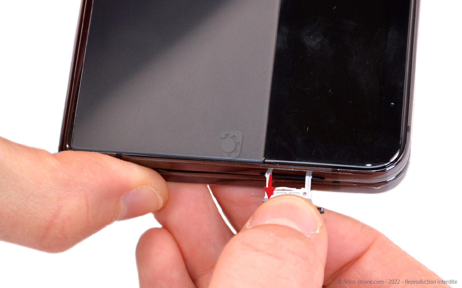 Comment changer les vitres arrière sur Galaxy Z Flip4 photo 2