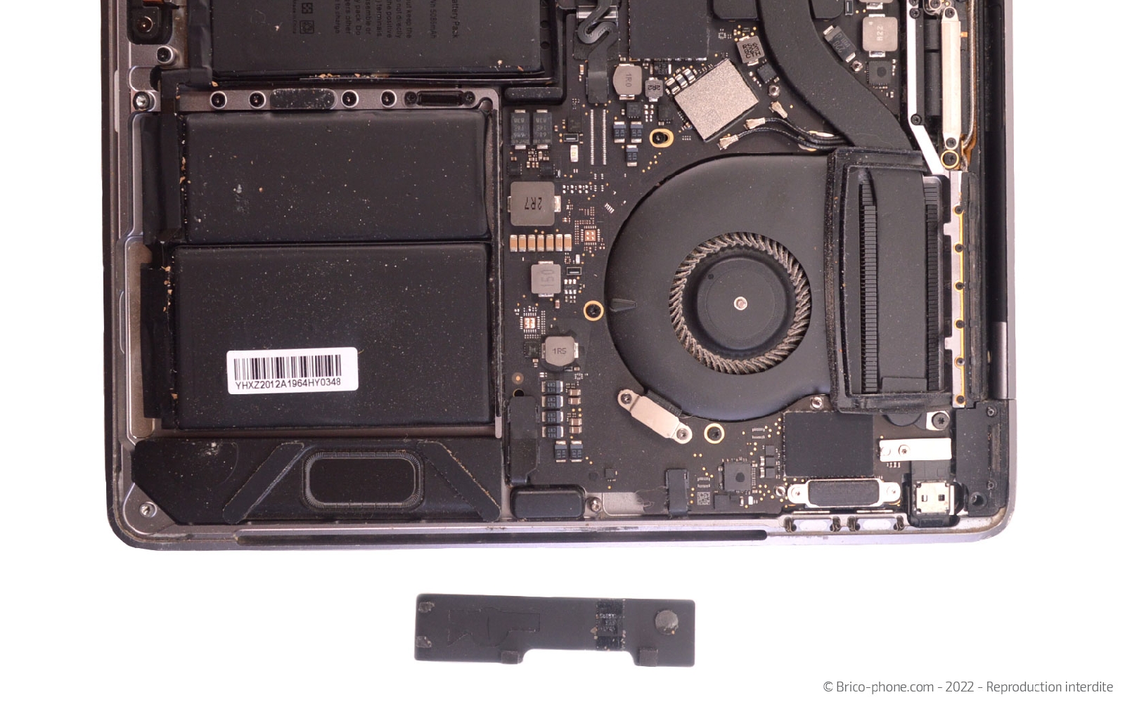 Comment remplacer l'écran complet sur Macbook Pro 13 pouces A1989 EMC 3214 - 2018 photo 3