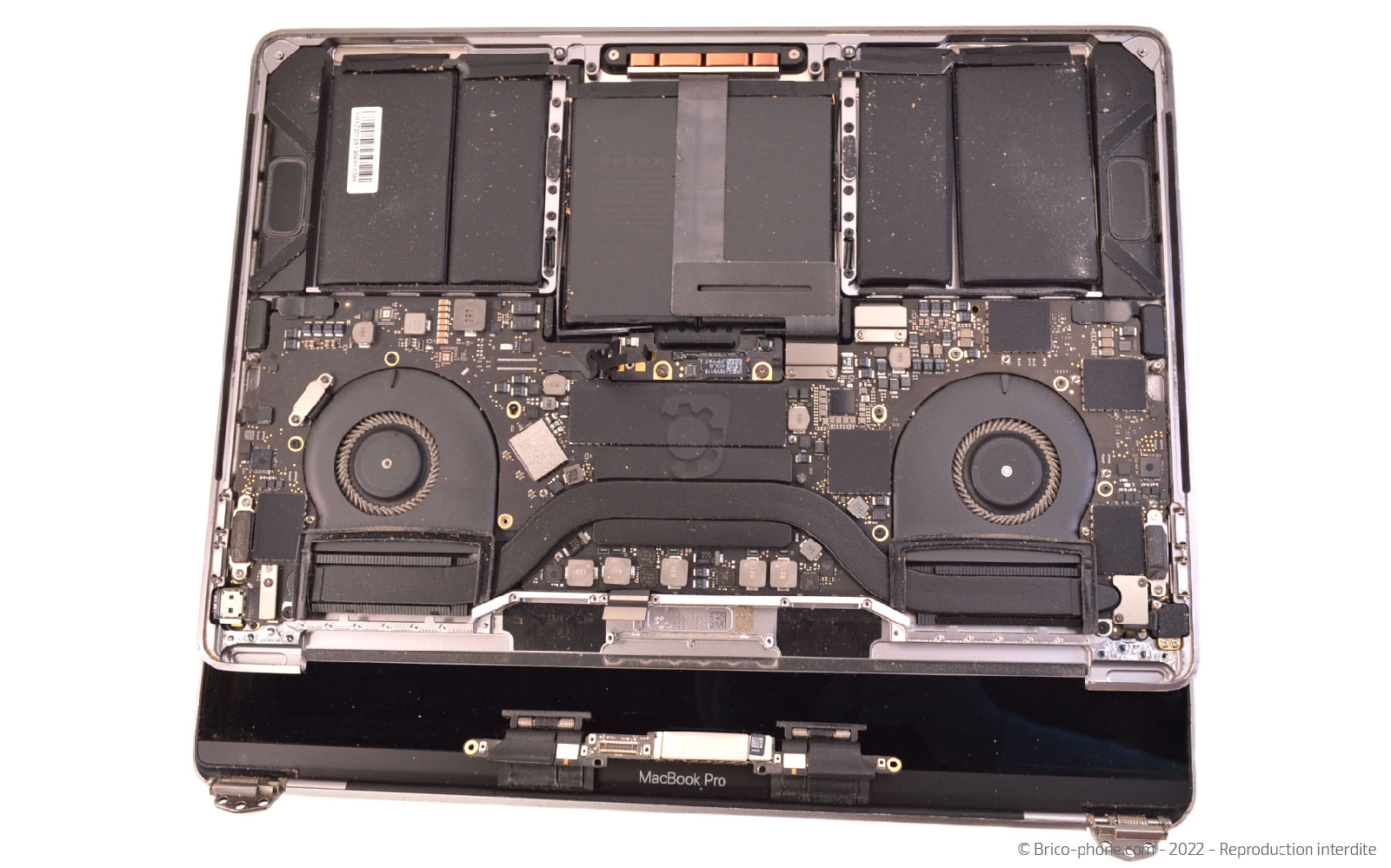 Comment remplacer l'écran complet sur Macbook Pro 13 pouces A1989 EMC 3214 - 2018 photo 4