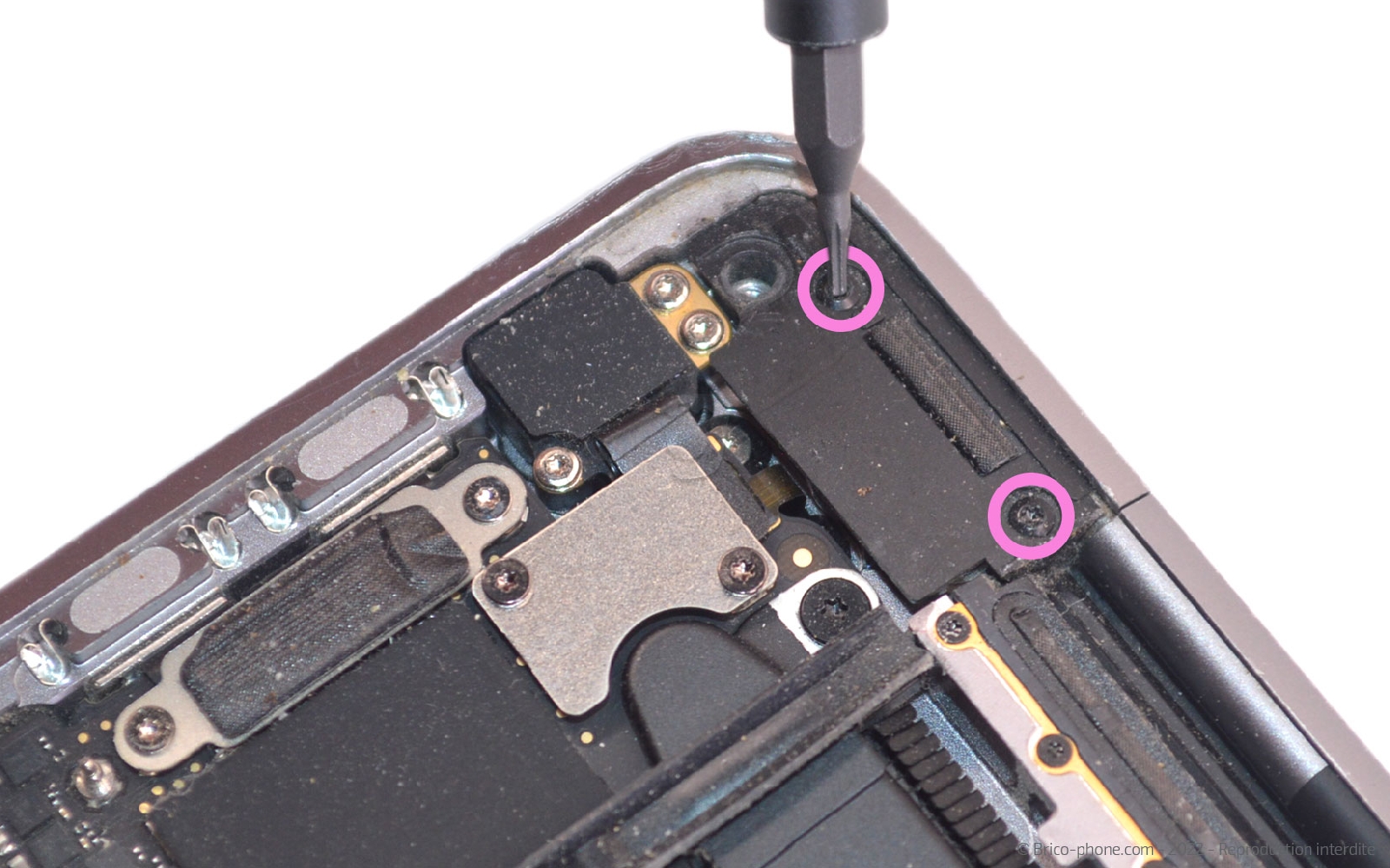 Comment remplacer l'écran complet sur Macbook Pro 13 pouces A1989 EMC 3214 - 2018 photo 1