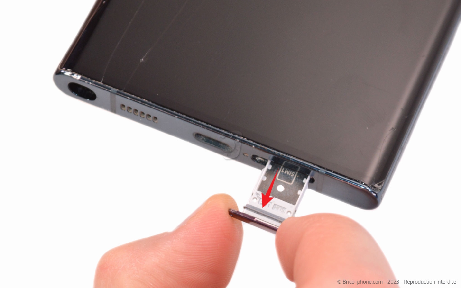 Comment remplacer la vitre arrière sur Galaxy S22 Ultra photo 4