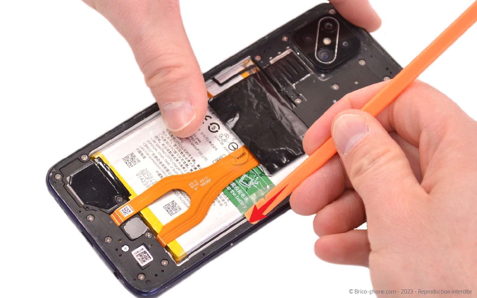 Comment changer le connecteur de charge sur Reno4 Z 5G photo 2