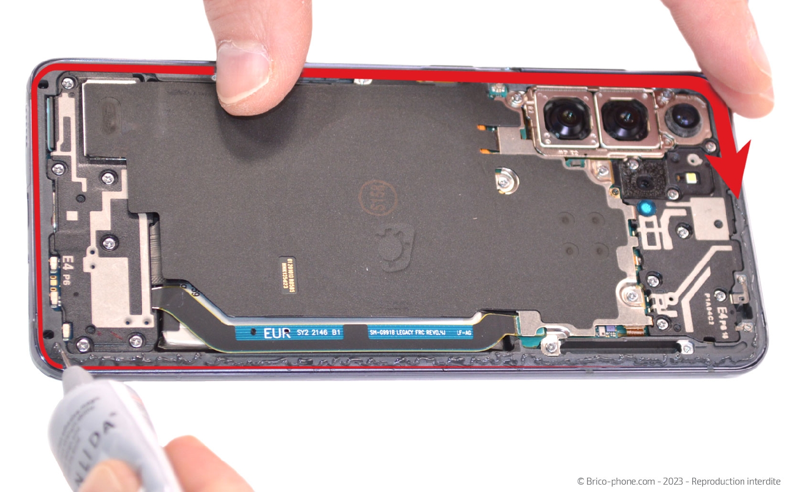 Comment changer la batterie sur Galaxy S21 photo 3