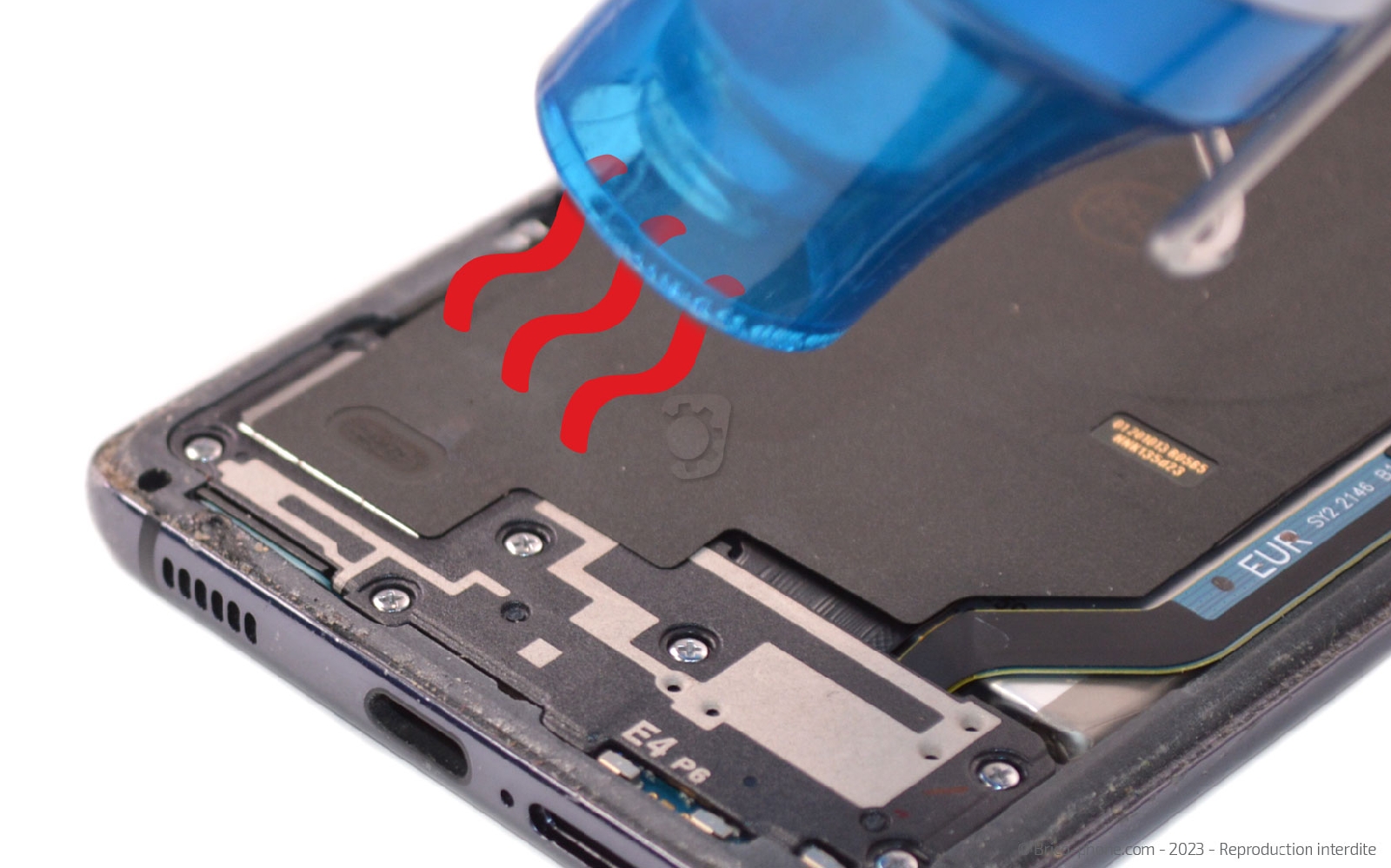 Comment changer la batterie sur Galaxy S21 photo 1