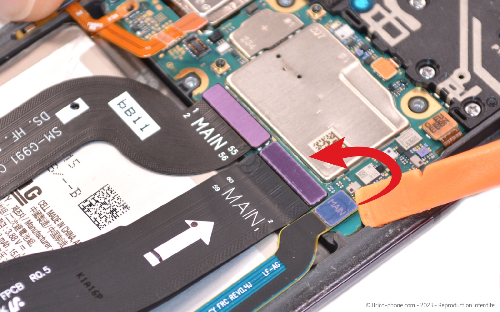Comment changer la batterie sur Galaxy S21 photo 1