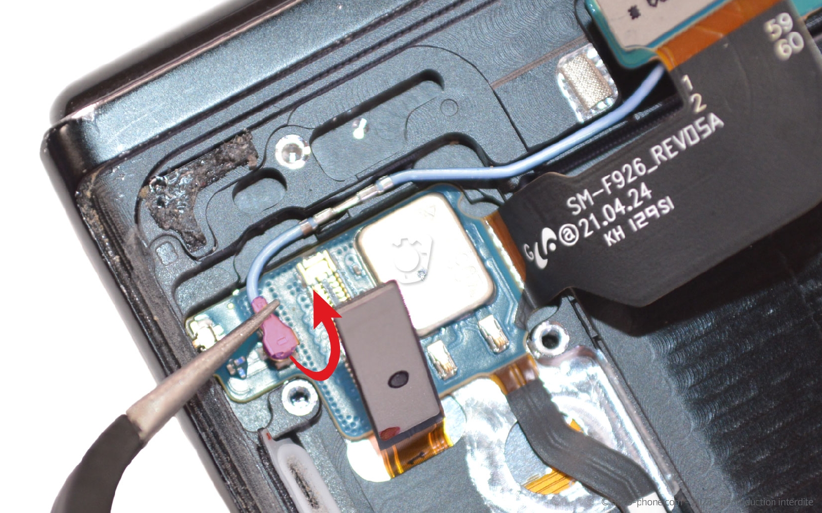 Guide de réparation sur Galaxy Z Fold3 photo 2