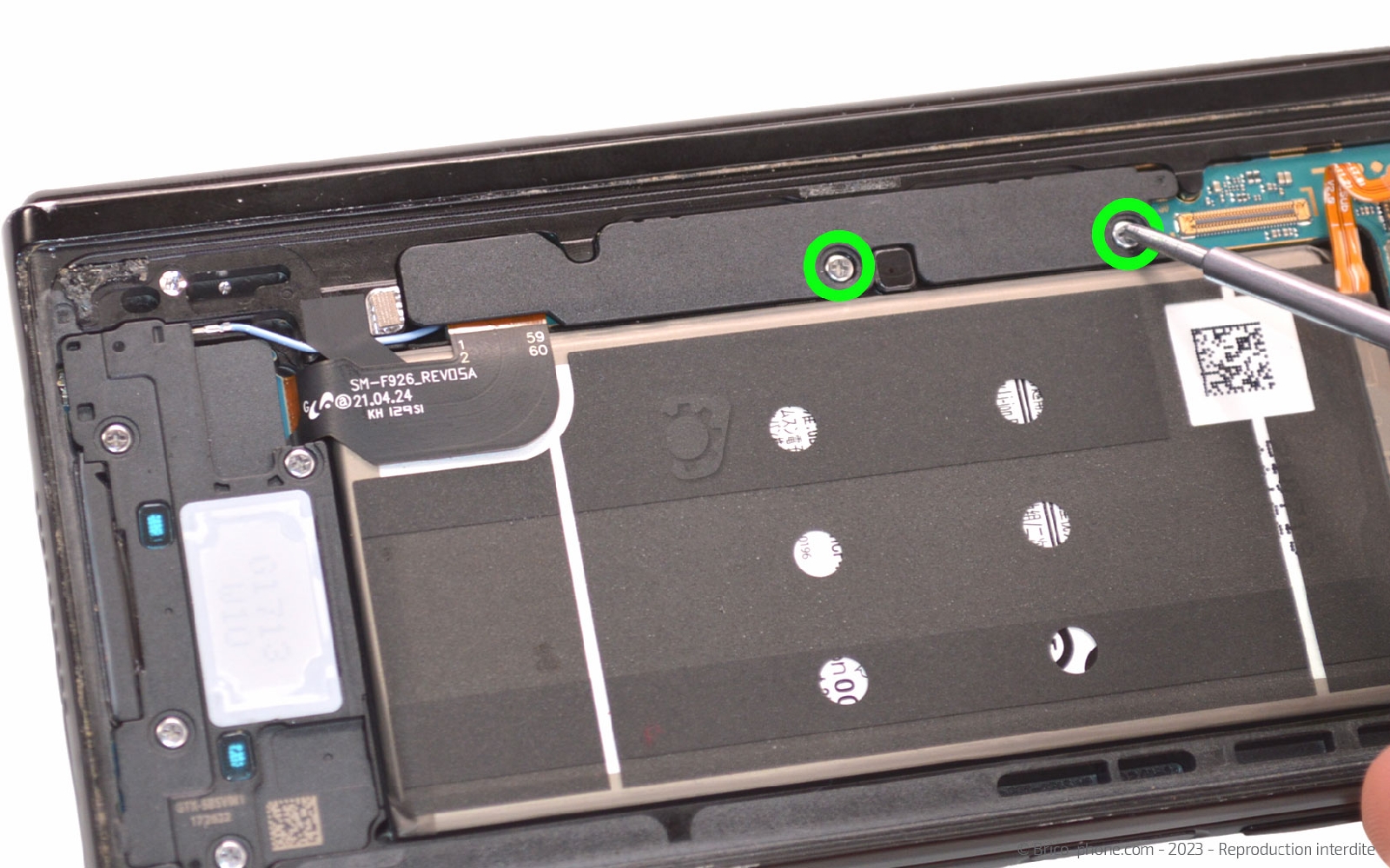 Guide de réparation sur Galaxy Z Fold3 photo 1