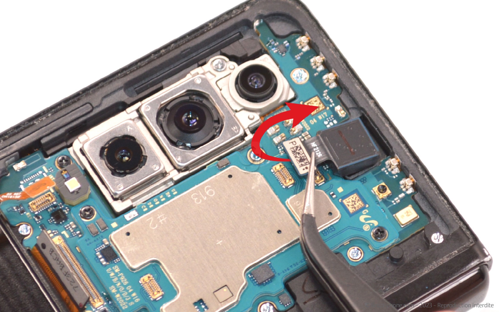 Guide de réparation sur Galaxy Z Fold3 photo 2