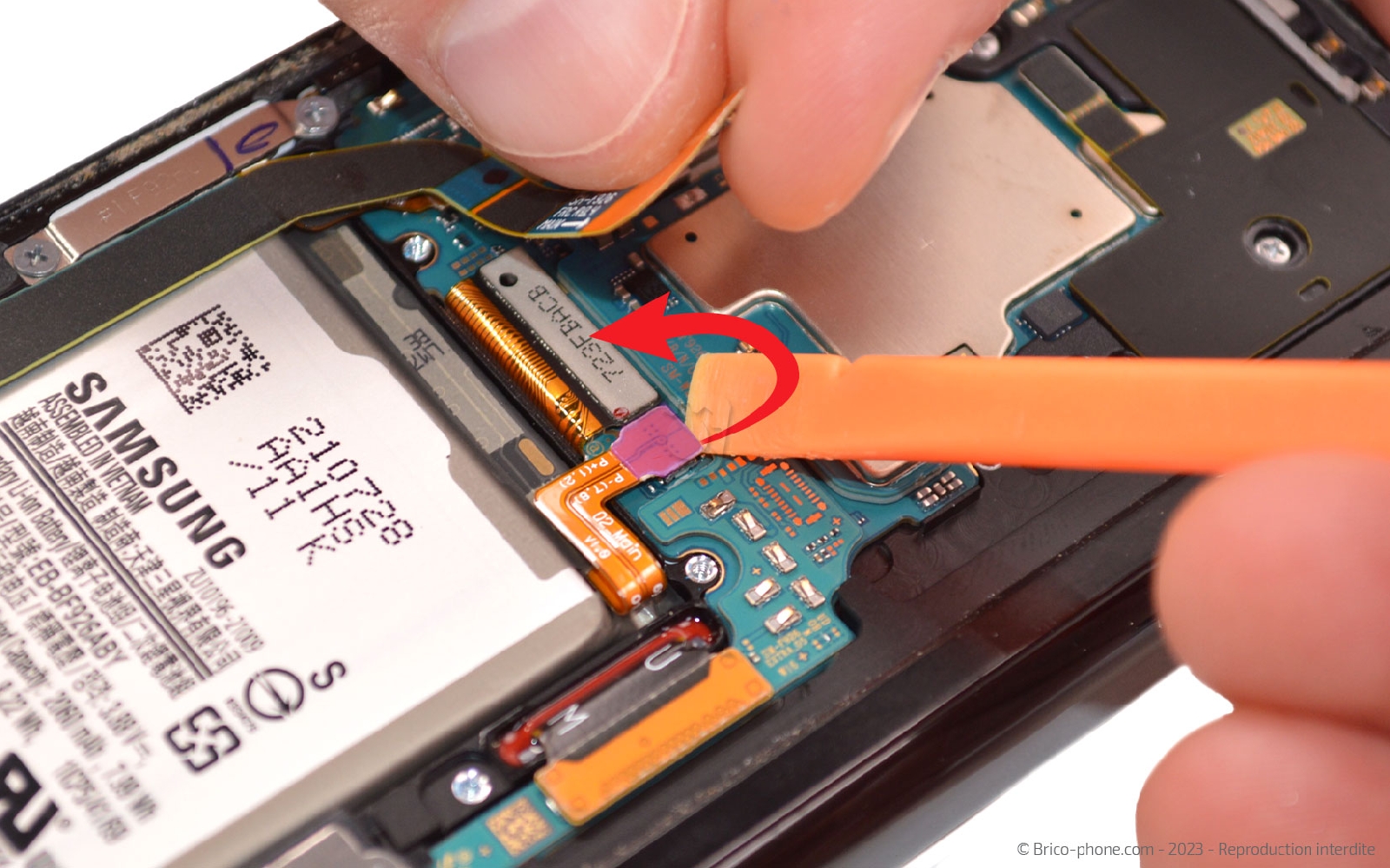 Comment remplacer la batterie principale sur Galaxy Z Fold3 photo 1