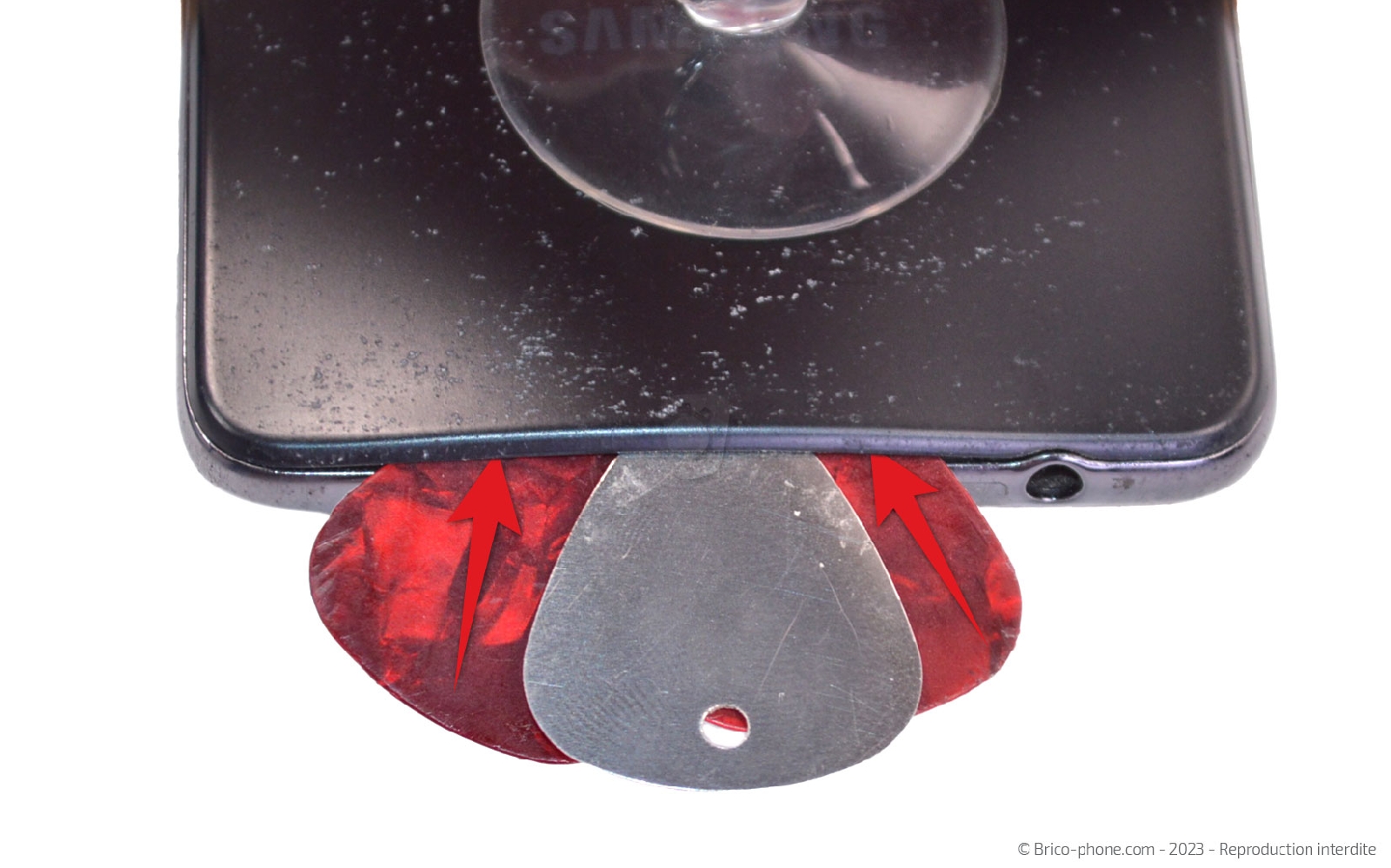 Comment changer la vitre arrière sur Galaxy A52s photo 2