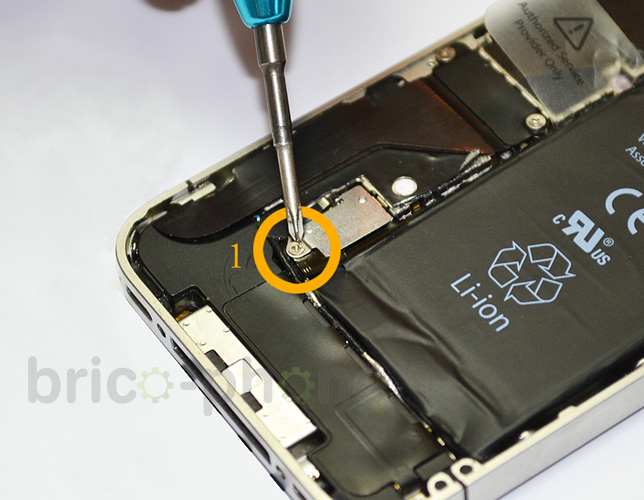 Changement de nappe bouton Home sur iPhone 4 photo 1