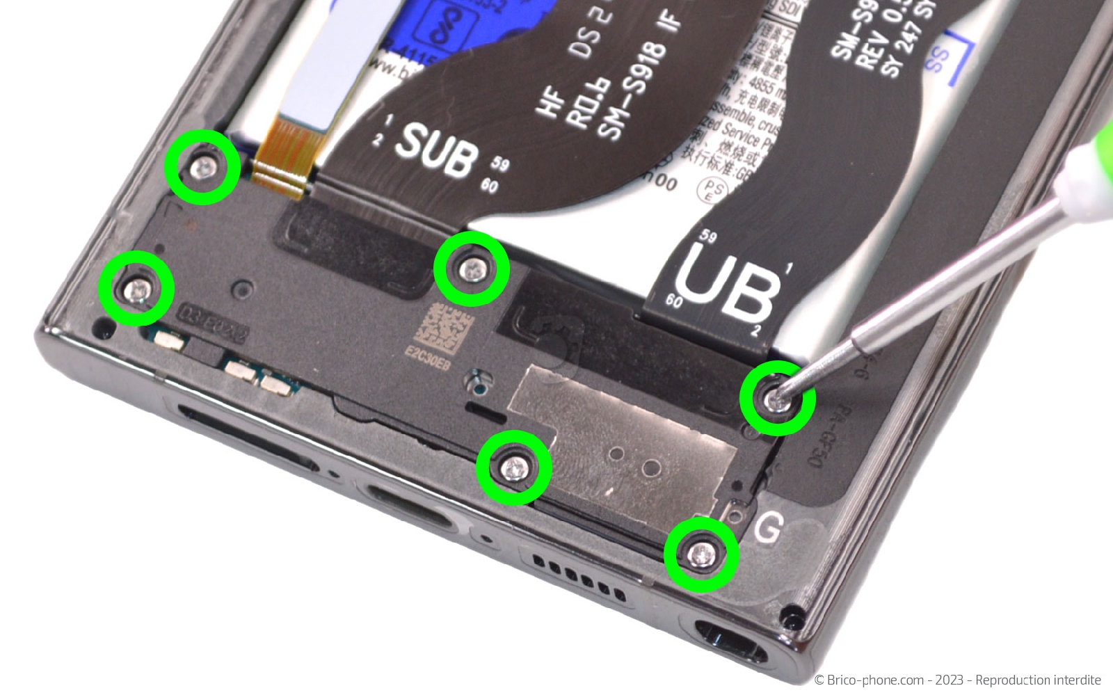 Comment changer le connecteur de charge sur Galaxy S23 Ultra photo 1