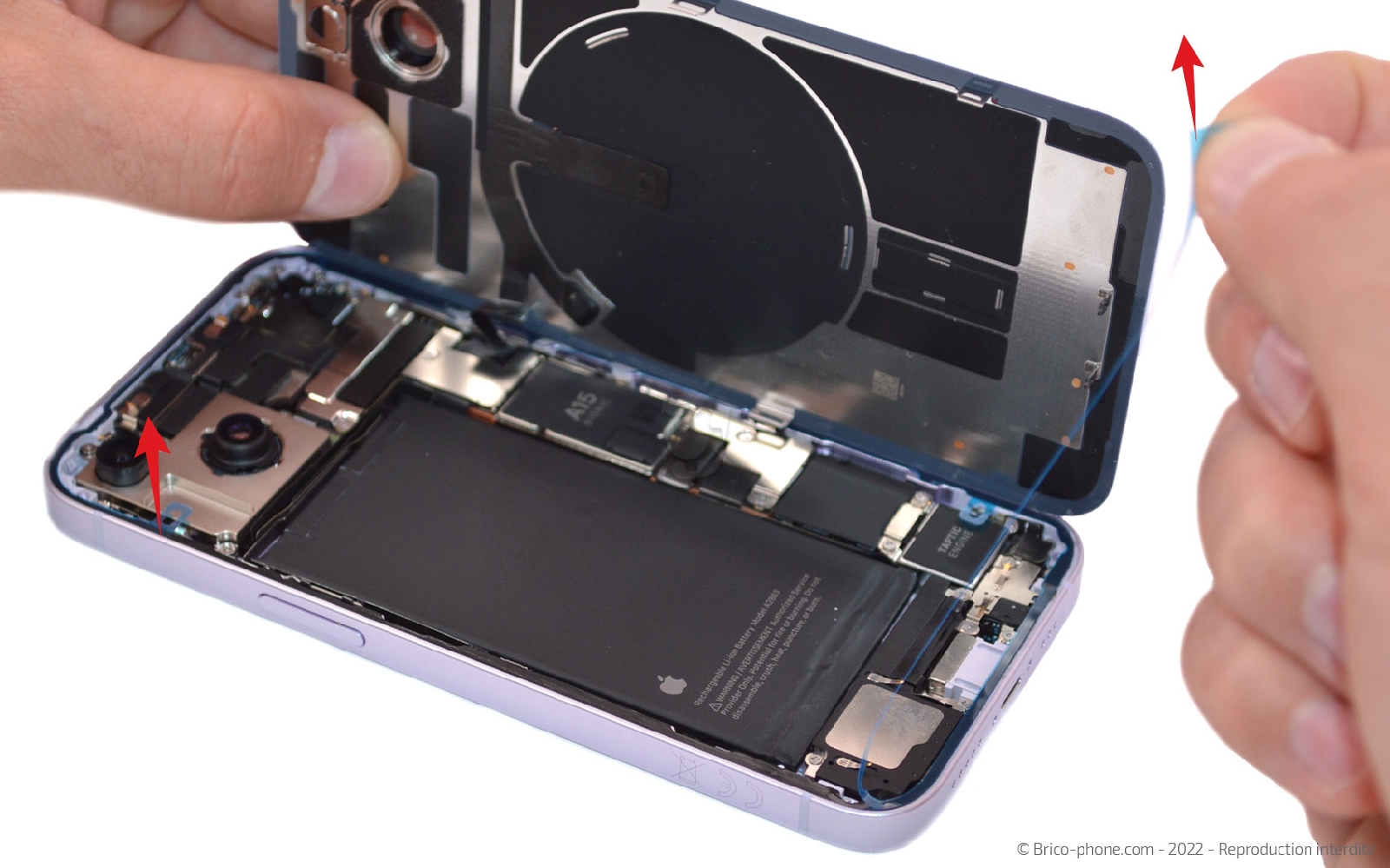 Comment changer la vitre arrière  sur iPhone 14 photo 2