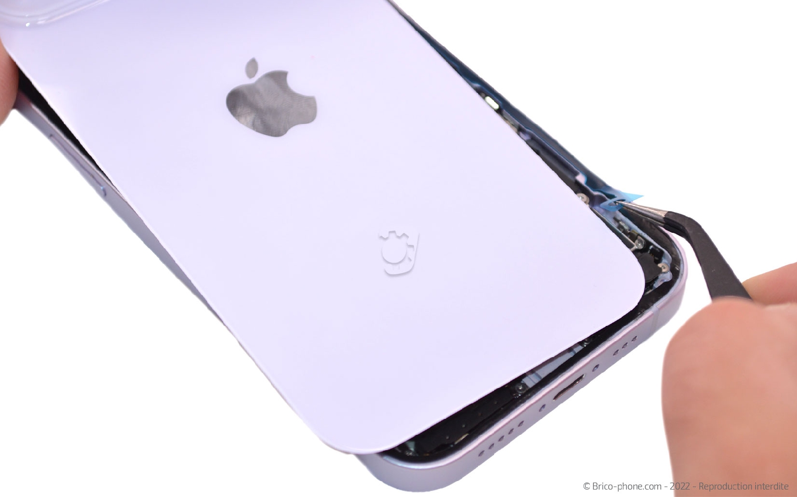 Comment changer la vitre arrière  sur iPhone 14 photo 3