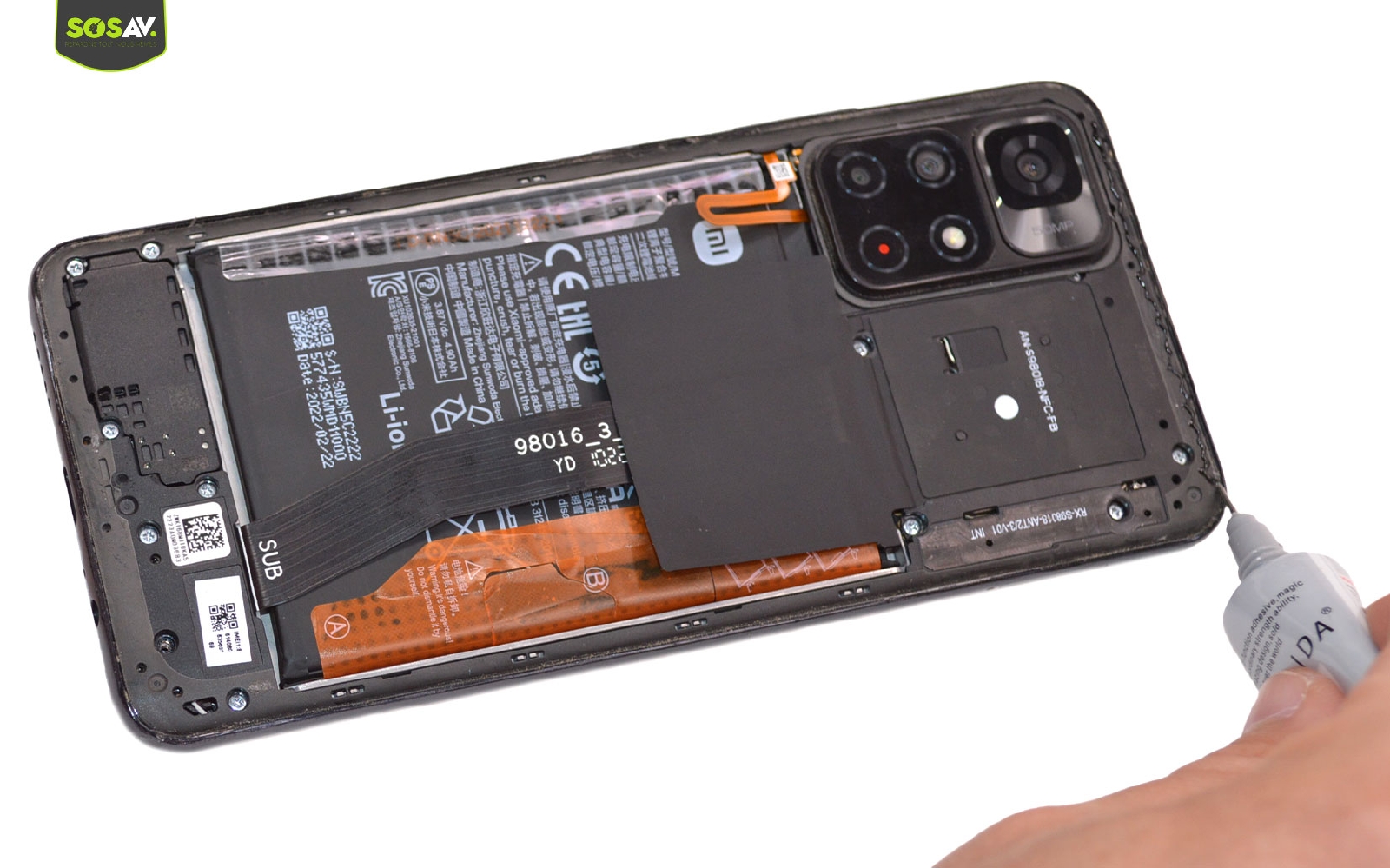 Comment changer la vitre arrière sur Redmi Note 11S (5G) photo 2