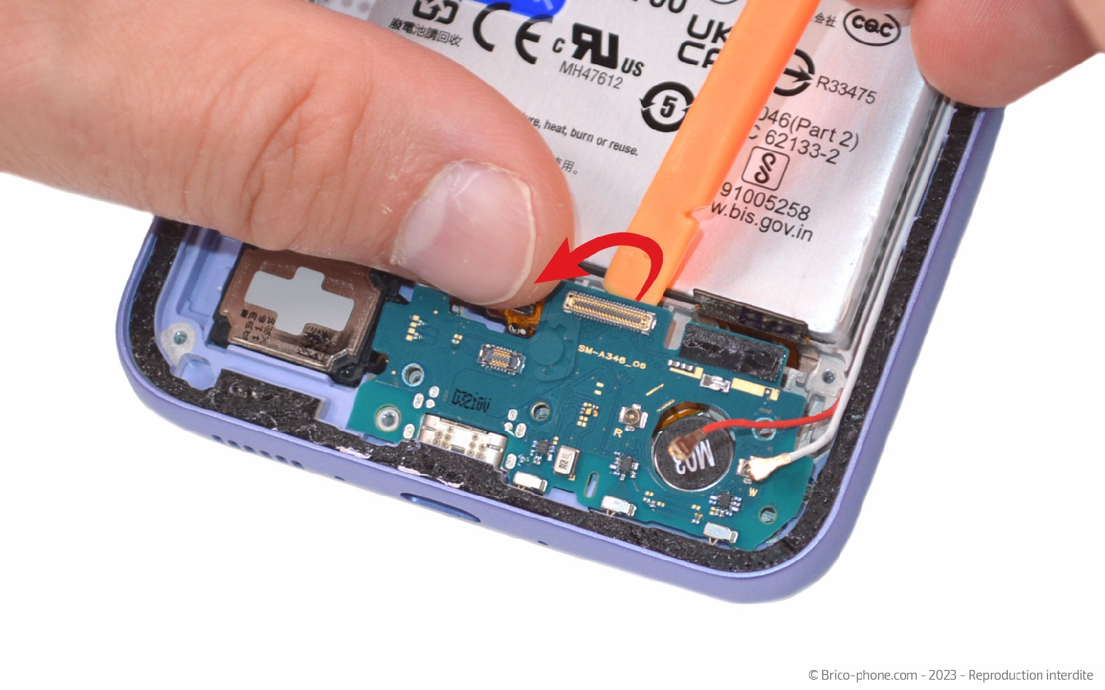 Comment changer le connecteur de charge sur Galaxy A34 5G photo 2