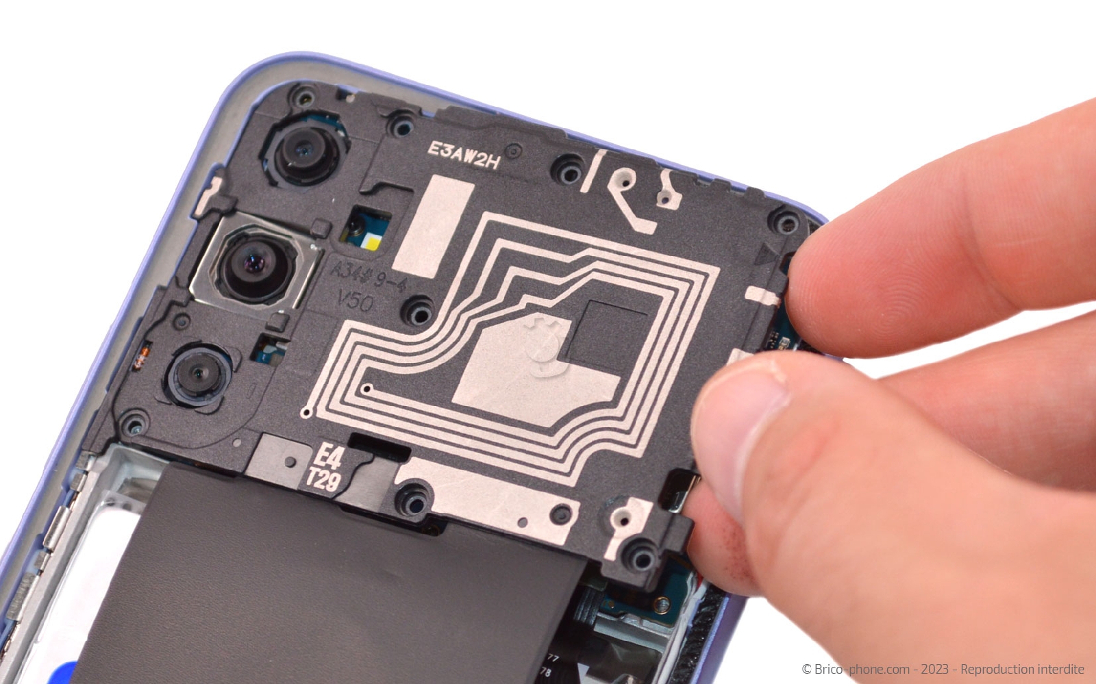 Comment changer le connecteur de charge sur Galaxy A34 5G photo 3