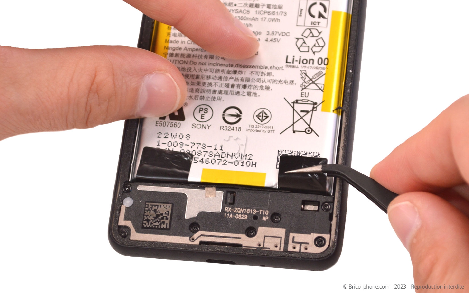 Comment changer le bloc écran sur Xperia 10 III photo 1