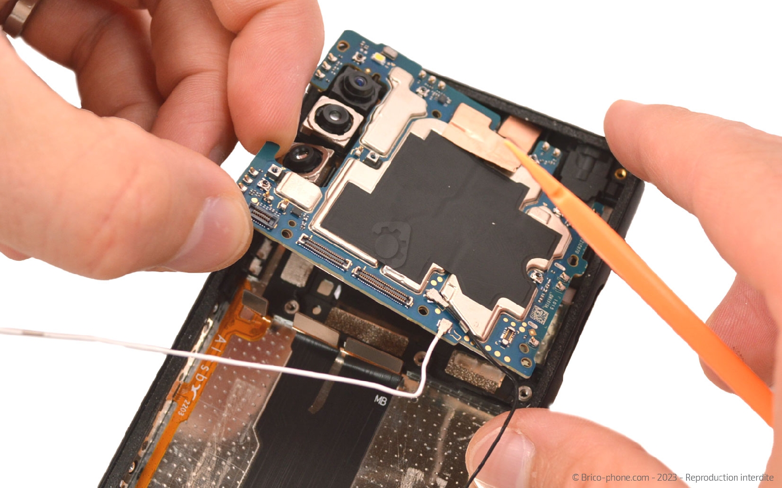 Comment changer le bloc écran sur Xperia 10 III photo 3