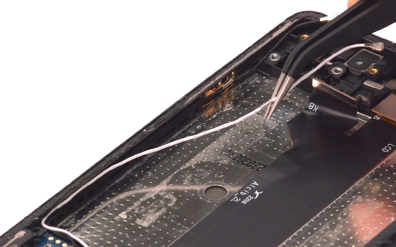 Comment changer le bloc écran sur Xperia 10 III photo 3