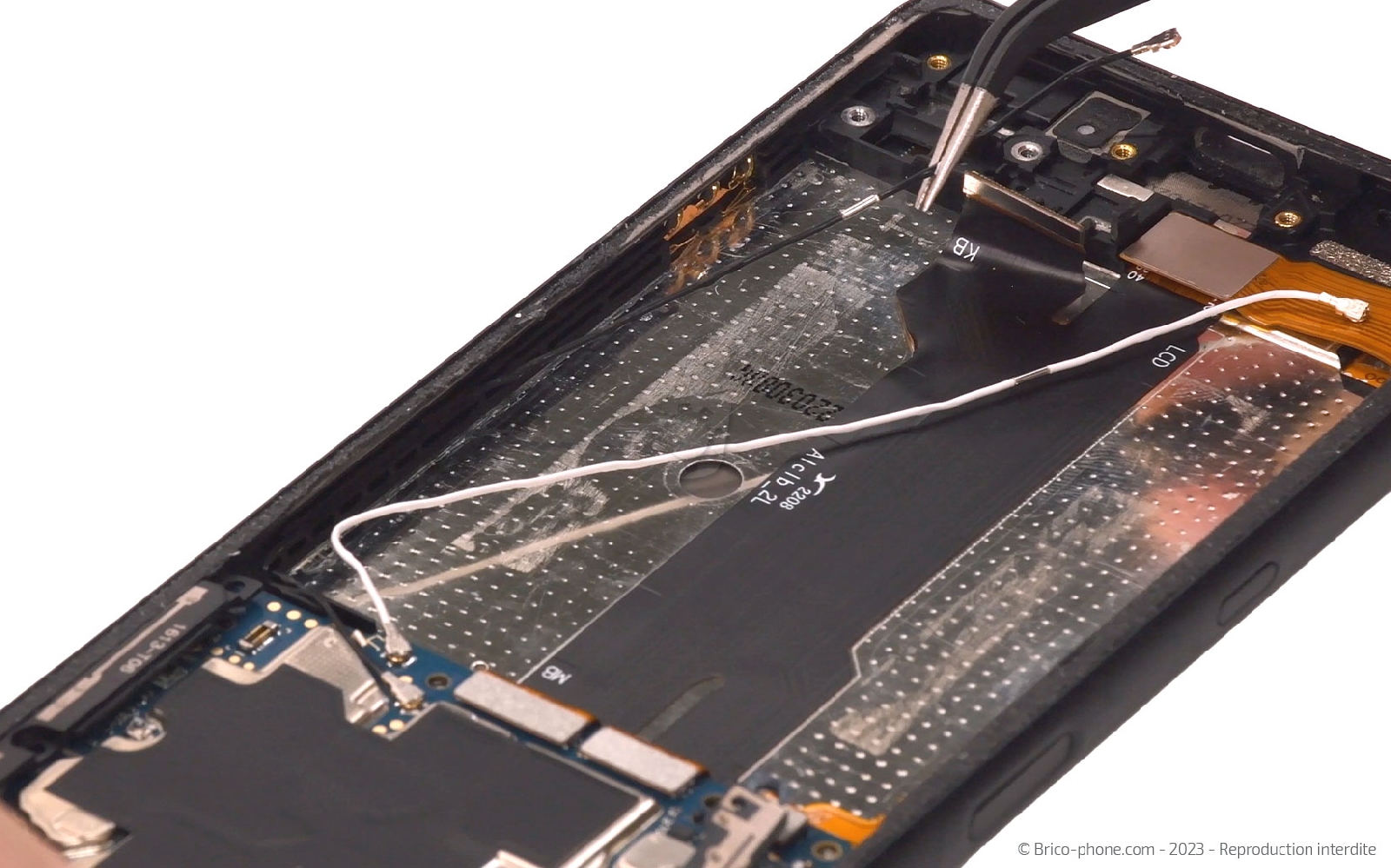 Comment changer le bloc écran sur Xperia 10 III photo 4