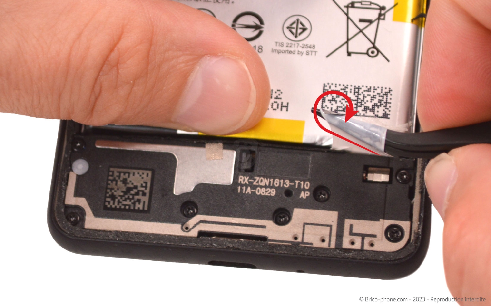 Comment changer la batterie sur Xperia 10 III photo 2