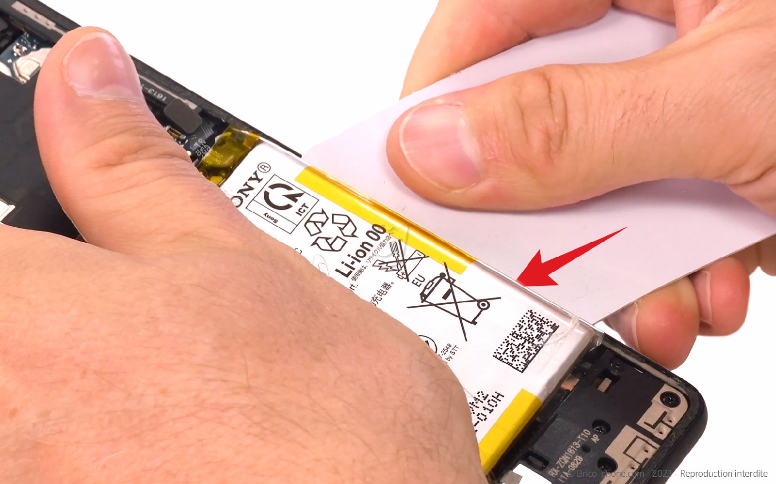 Comment changer la batterie sur Xperia 10 III photo 1